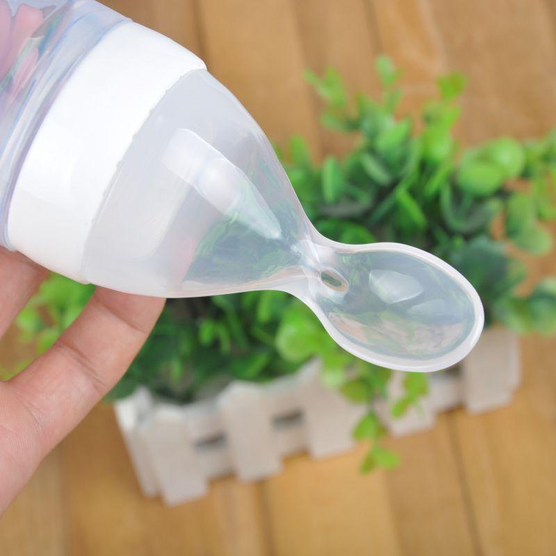 Silicone Squeezing Feeding Bottle